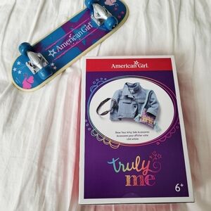 American Girl Authentic, Artsy Side Acessories Unopened Box And Skateboard
